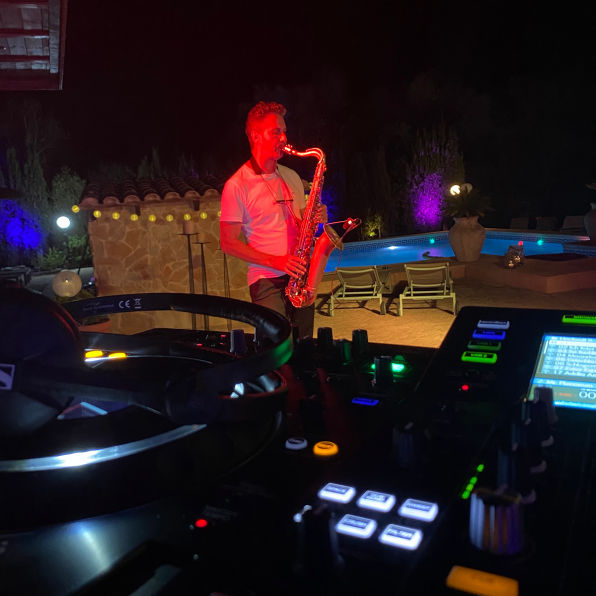 Deutscher Mallorca DJ und Saxofonist - Saxophonist